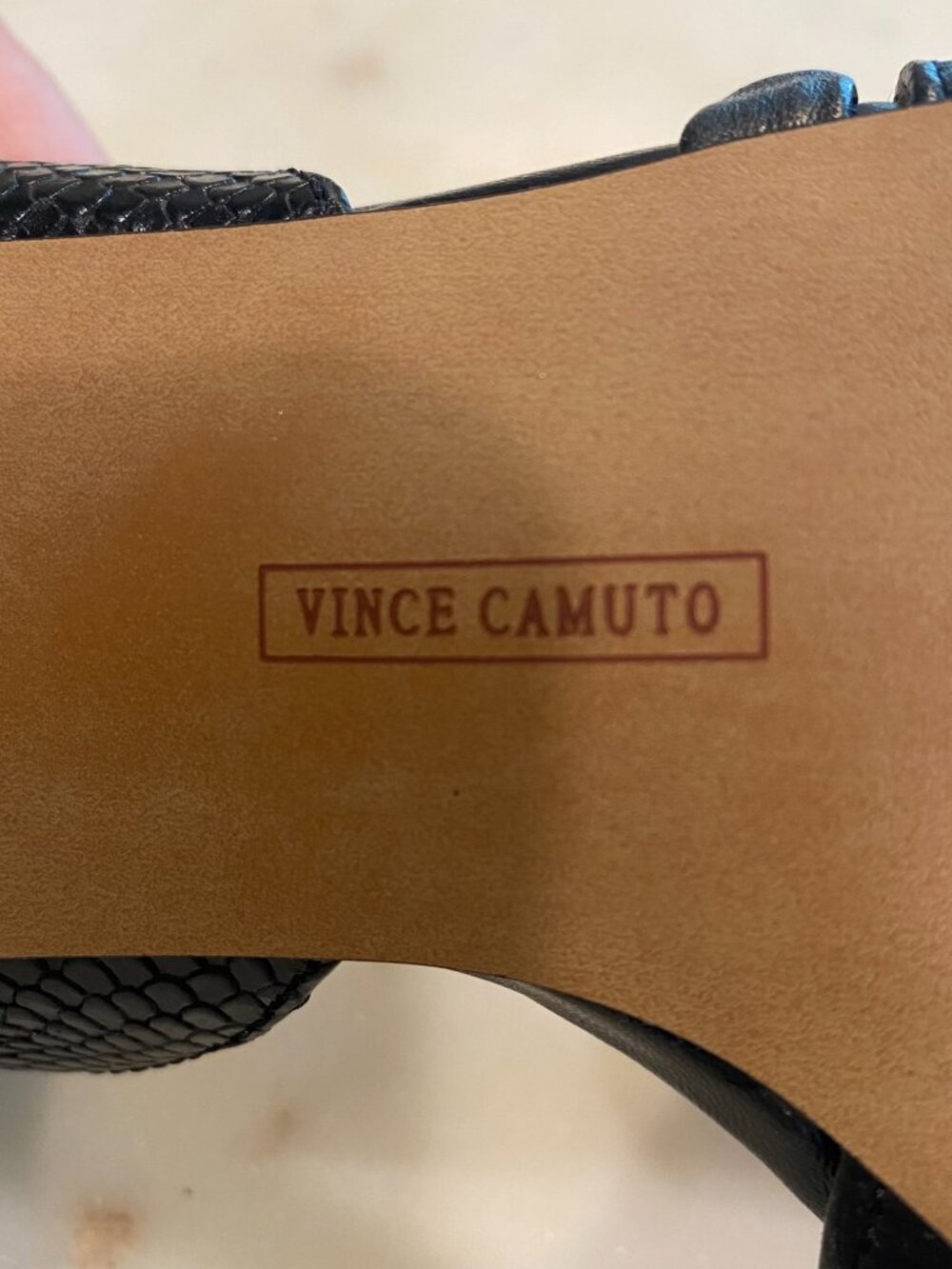 Vince Camuto Adelia Black Pointed Toe d'Orsay Heel w/ Faux Snakeskin Womens 7.5 - Picture 9 of 10